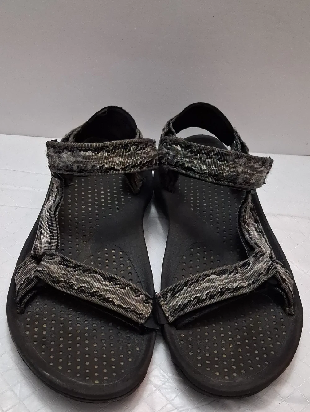 Teva Size 10 Men's Sandals with Gray Patterned Velcro Straps With Black Sole.